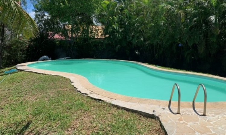 PISCINADOM entretien de piscine à l'Etang Salé