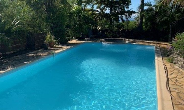 PISCINADOM entretien de piscine à Saint Louis